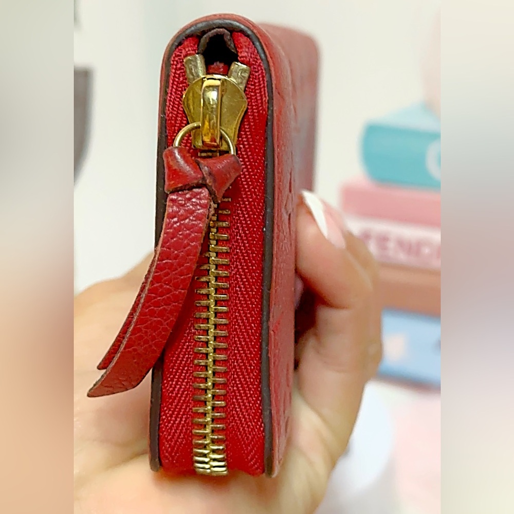 Louis Vuitton Zippy Wallet in Monogram Empreinte Leather - Picture 13 of 15